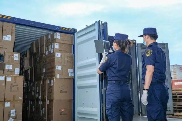 【独家专访】跨境物流专家谢卓亨：逆向物流助力电商<strong></p>
<p>贵金属物流出口</strong>，出口容易退回不难