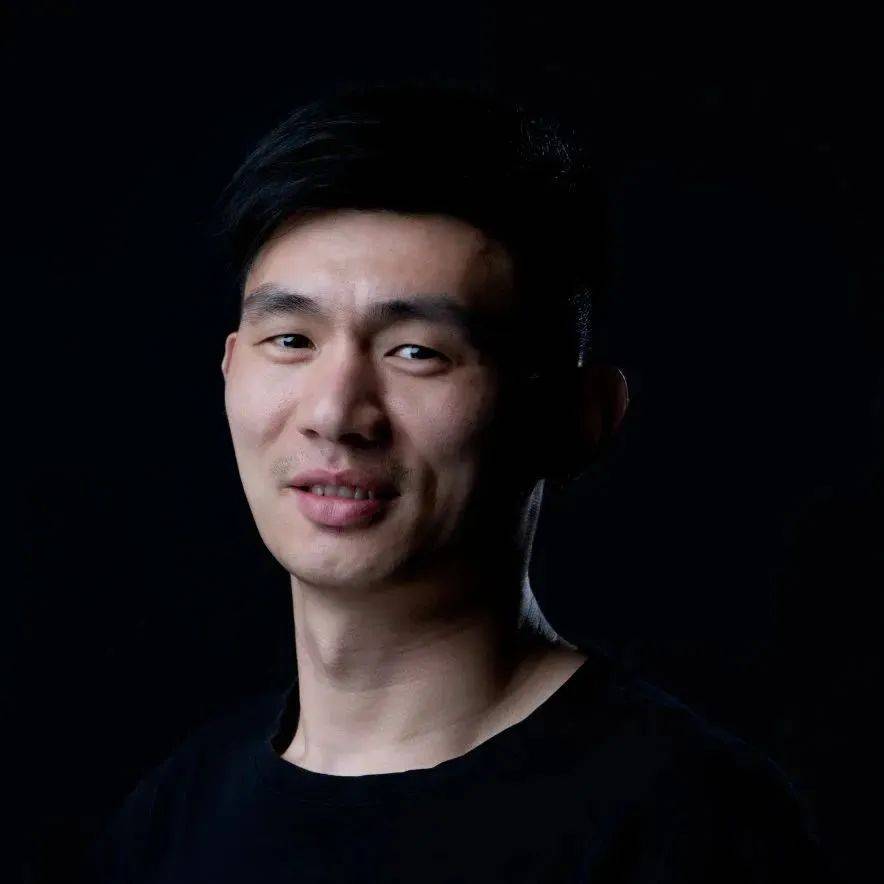 “吹灭你的蜡烛吧，因为世界是靠闪电照明的<strong></p>
<p>闪电软件吧</strong>。”