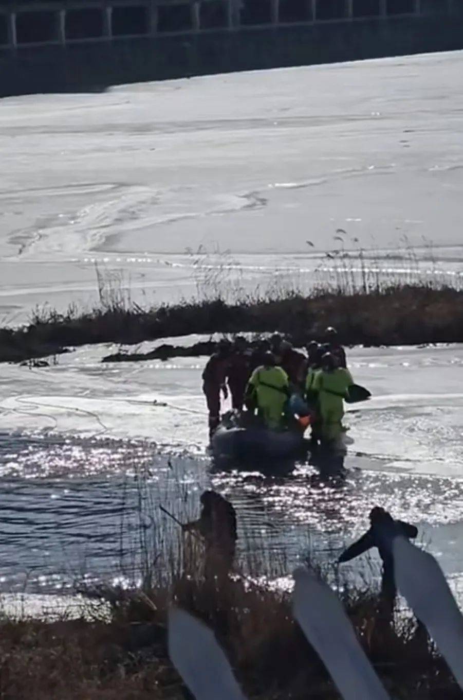 河北张家口一冬泳爱好者被困冰下不幸遇难<strong></p>
<p>打击比特币挖矿</strong>，最新消息