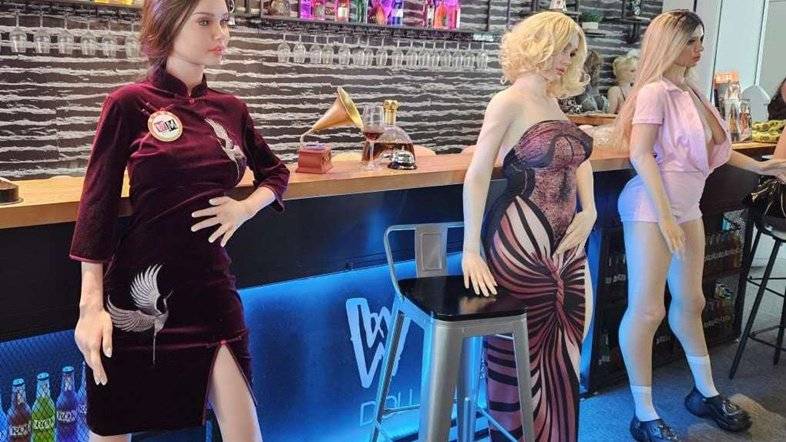 性机器人时代<strong></p>
<p>原油最新消息新闻</strong>，来了