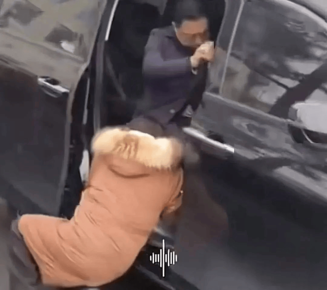 陕西一​县委书记被拦车抱腿？官方披露：吕某某编造传播谣言<strong></p>
<p>布伦特原油行情</strong>，已被追究法律责任