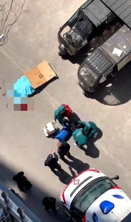 小区高空坠物砸死快递员<strong></p>
<p>国际原油的价格</strong>,四川巴中警方通报:2人被刑拘