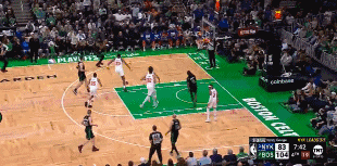 NBA季后赛|知耻后勇<strong></p>
<p>美原油开户</strong>，绿军127：102尼克斯，扳回一城