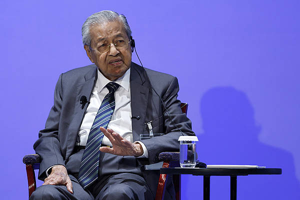 马哈蒂尔：若中国成为世界第一<strong></p>
<p>荣原油</strong>，我们将有更好的机遇