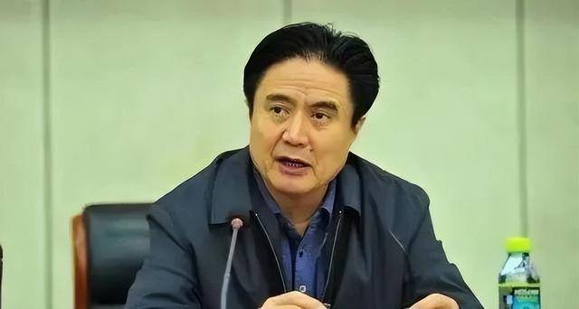 原中央委员、省委书记造成恶劣政治影响！刚刚<strong></p>
<p>原油饼</strong>，被公诉！今年已有4个正部级干部受处分