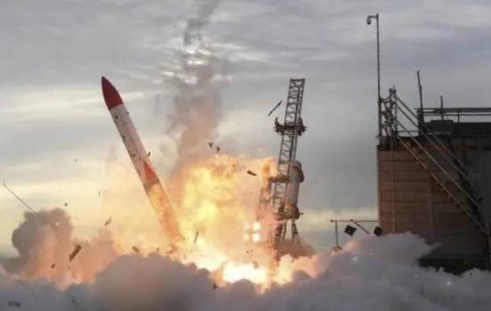 伊朗最猛烈报复<strong></p>
<p>原油期货指数</strong>，导弹在以色列多个城市爆炸，打了美以一个措手不及