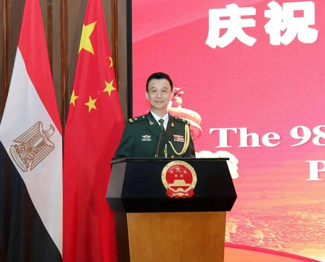 吴谦少将<strong></p>
<p>原油暴跌的原因</strong>，新任国防武官，曾担任10年国防部新闻发言人