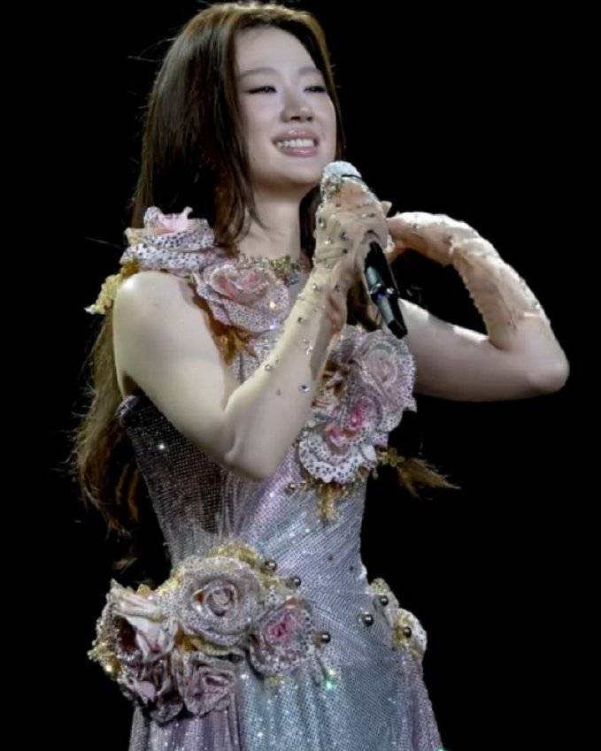 从“白幼瘦”到“气血感”<strong></p>
<p>原油期货如何</strong>，审美标准终于“健康”了？