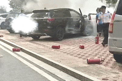 8分钟大逆转！网友：太帅了<strong></p>
<p>中国原油期货上市</strong>，申请和这26位“大侠”做邻居！