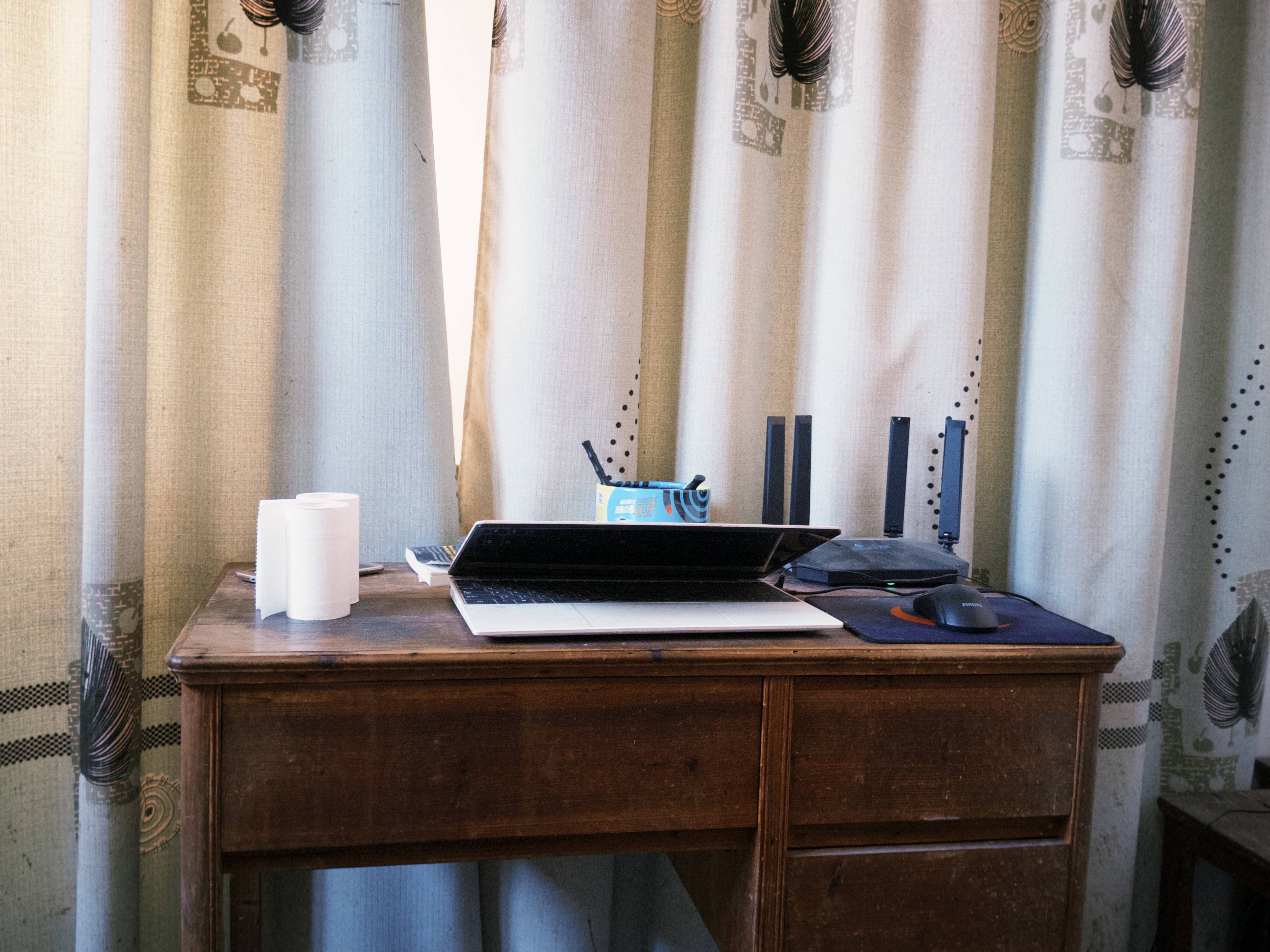 七旬母亲卖掉儿子3万斤藏书 称读书害了<strong></p>
<p>中原油田信息</strong>他