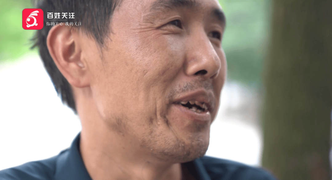 心酸！12岁男孩“独居”贵阳一安置房内<strong></p>
<p>中原油田信息</strong>，父亲回应：迫于无奈，因为……