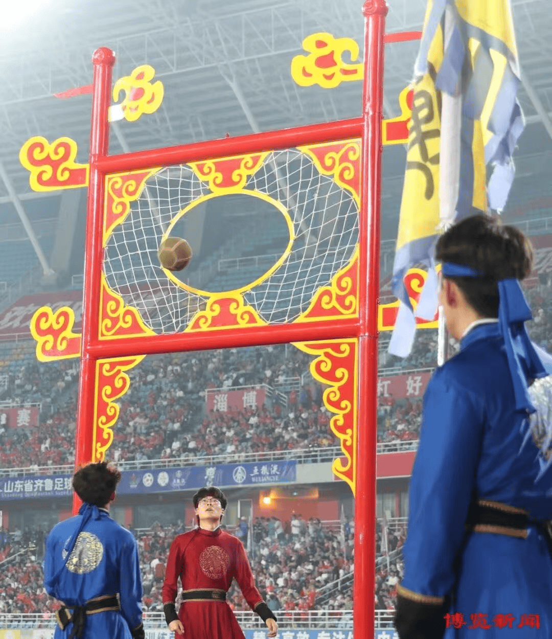 省级“苏超式”足球联赛持续扩容<strong></p>
<p>天然气原油</strong>，多地创下现场观赛人数纪录