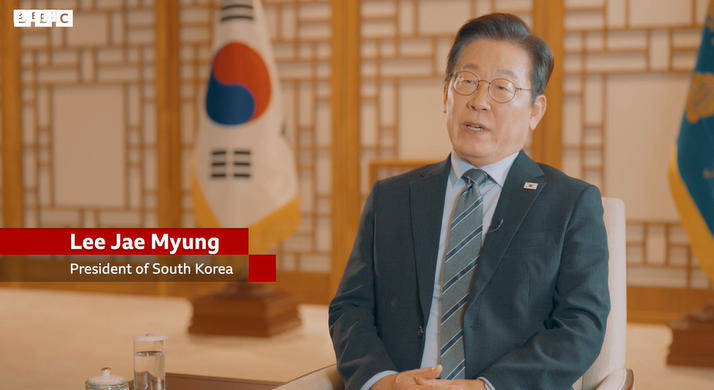 韩国总统李在明声称：看到中俄朝走近<strong></p>
<p>环原油</strong>，我们很难做