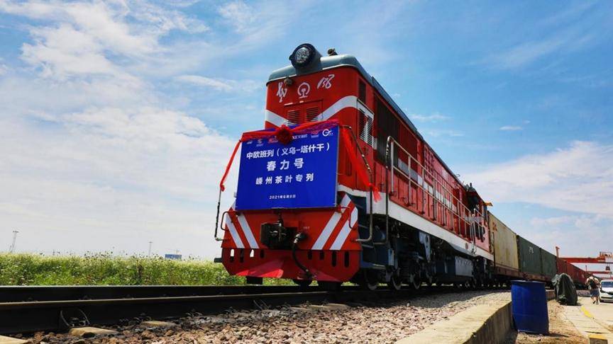 面对中方强硬警告<strong></p>
<p>环原油</strong>,冯德莱决定先刹车稳住中国,关于征税100%的问题以后再说