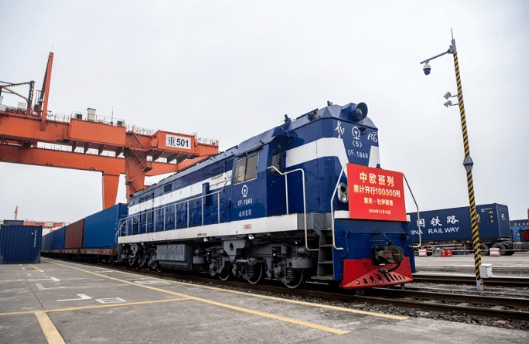 波兰态度又变<strong></p>
<p>环原油</strong>,中欧班列未恢复,中国用1天就拿出解决办法,特朗普又失去一张重要底牌