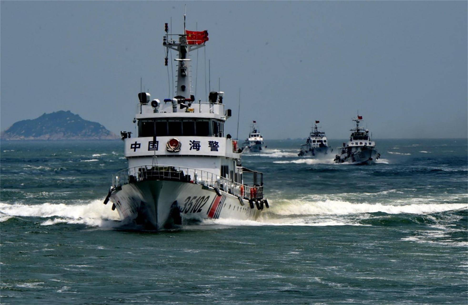 我海警船又被菲船撞伤<strong></p>
<p>环原油</strong>，南海问题应该怎样解决？