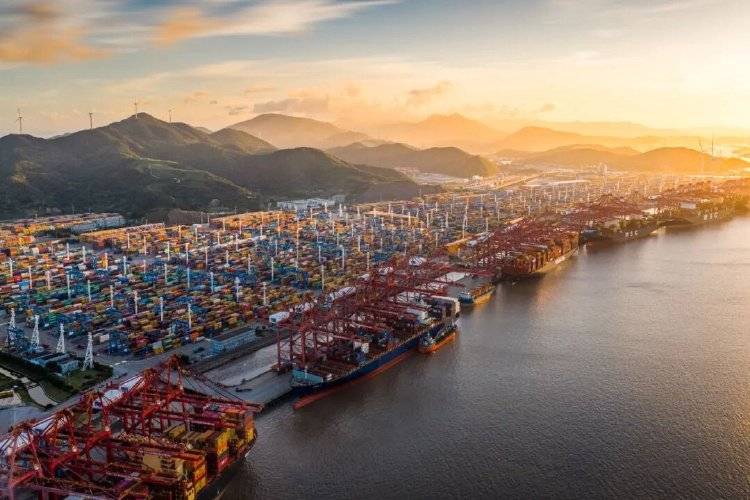 18天直达欧洲<strong></p>
<p>环原油</strong>！“中欧北极快航”开通