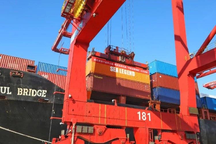 18天直达欧洲<strong></p>
<p>环原油</strong>！“中欧北极快航”开通