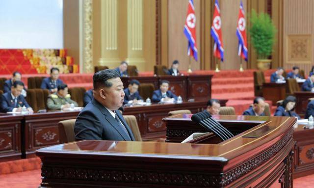 朝鲜阅兵在即<strong></p>
<p>原油苯</strong>，中俄派谁出席？有件事已明确，韩国坐立不安