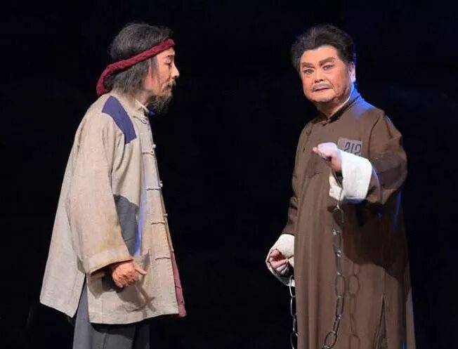 痛别<strong></p>
<p>石蜡基原油</strong>！著名演员昨晚去世！4岁入行、刻苦一生