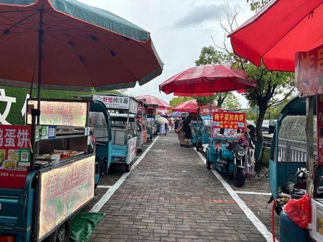 被流量砸中的“鸡排哥”：炸到中暑<strong></p>
<p>石蜡基原油</strong>，每天睡三四个小时，怕辜负顾客不舍得休息