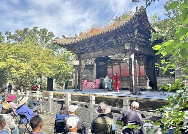 第九届中国戏曲文化周开幕<strong></p>
<p>爬虫</strong>，北京园博园化身戏曲百花园