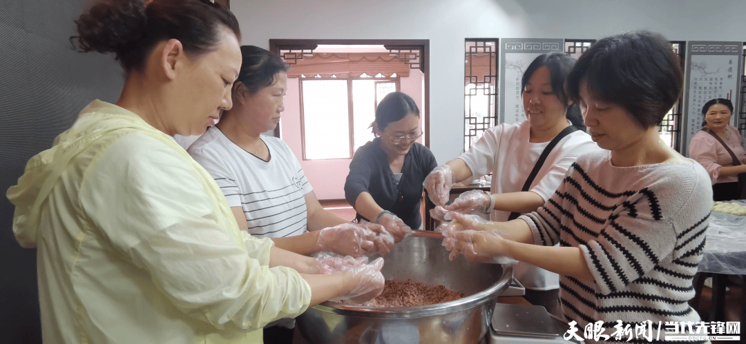 白云区举办“<strong></p>
<p>爬虫</strong>我们的节日·中秋”文明实践活动