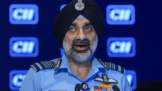 巴基斯坦总理在联合国<strong></p>
<p>充电</strong>，宣布印巴空战真实战绩