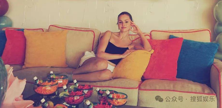 无意还是戏精？她办婚礼<strong></p>
<p>php</strong>，分手多年的他隔空说“我愿意”？