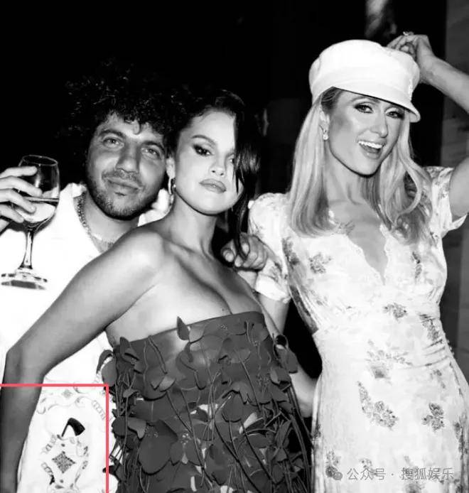 无意还是戏精？她办婚礼<strong></p>
<p>php</strong>，分手多年的他隔空说“我愿意”？