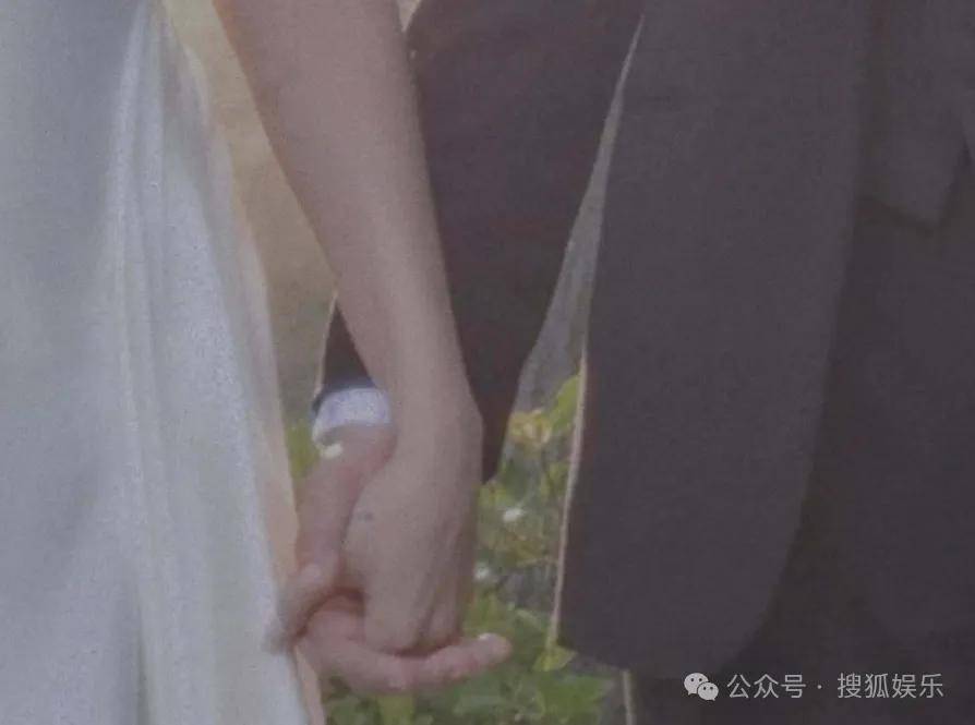 无意还是戏精？她办婚礼<strong></p>
<p>php</strong>，分手多年的他隔空说“我愿意”？