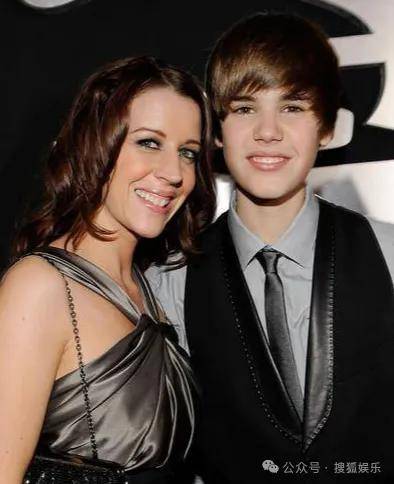 无意还是戏精？她办婚礼<strong></p>
<p>php</strong>，分手多年的他隔空说“我愿意”？