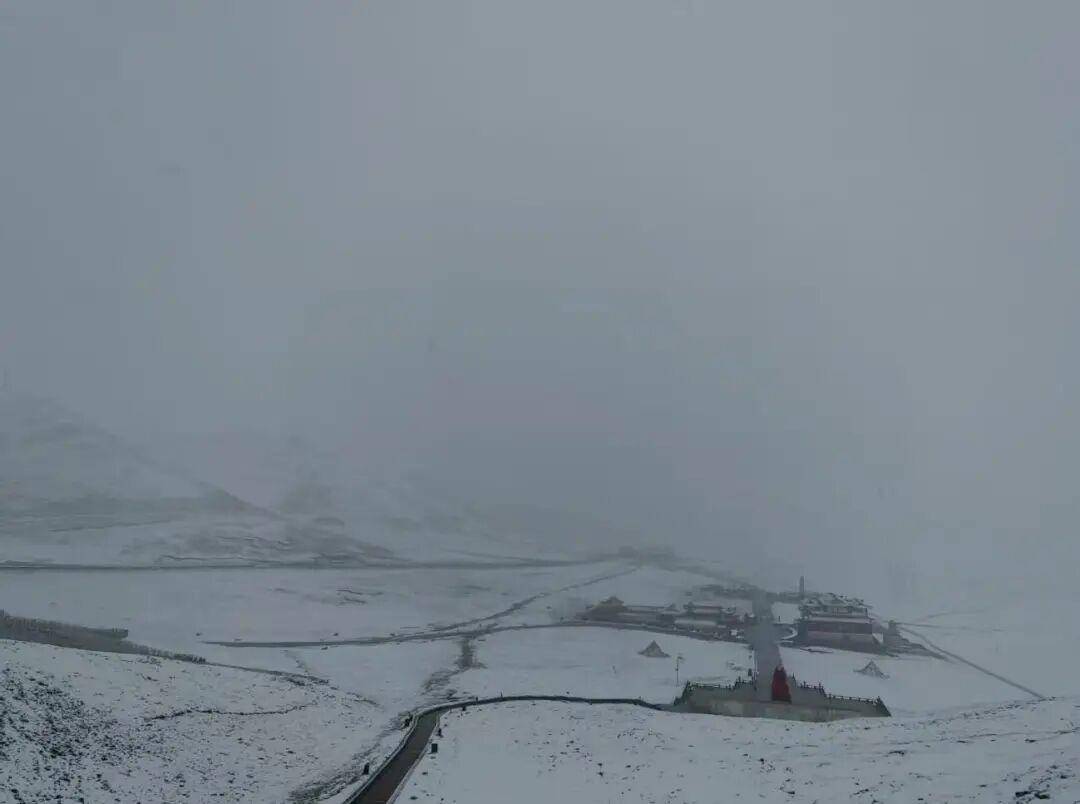 多地突降大雪<strong></p>
<p>php</strong>！