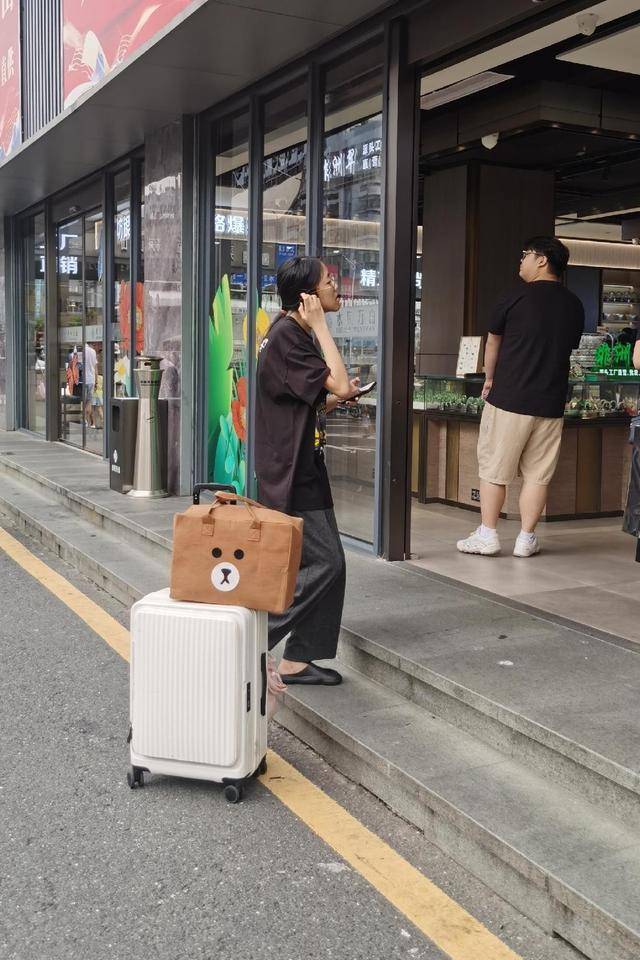 3900美元<strong></p>
<p>XRP行情</strong>，金价再突破！黄金周深圳“旅游+淘金”火了