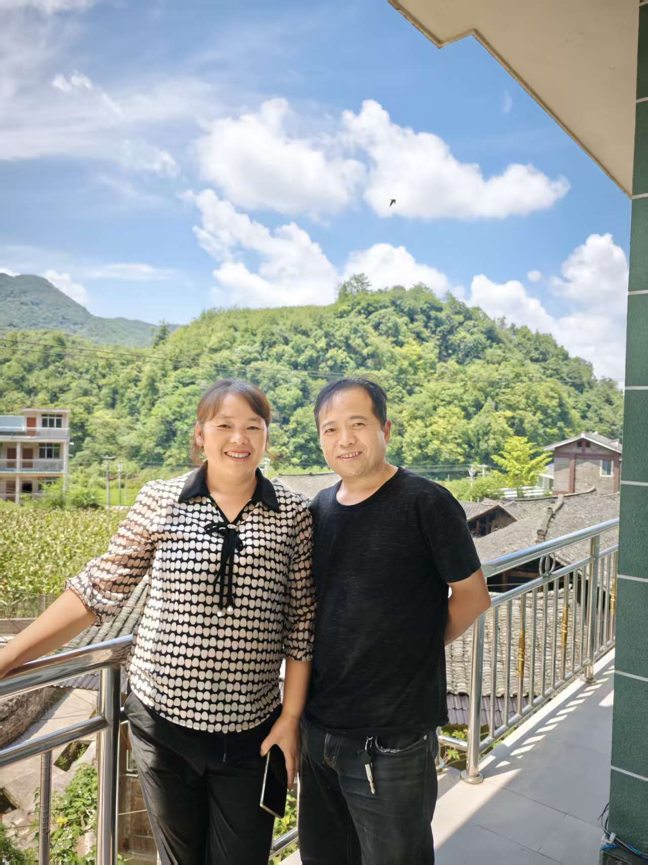 那个让老师骄傲的“调皮”班级！30年同学聚会<strong></p>
<p>DOT行情</strong>，还伴有一封来自贵州的感谢信