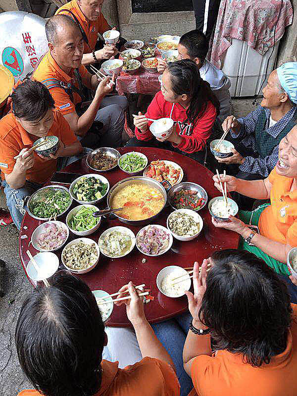 那个让老师骄傲的“调皮”班级！30年同学聚会<strong></p>
<p>DOT行情</strong>，还伴有一封来自贵州的感谢信