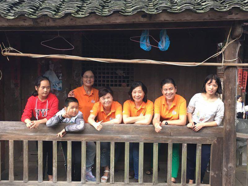 那个让老师骄傲的“调皮”班级！30年同学聚会<strong></p>
<p>DOT行情</strong>，还伴有一封来自贵州的感谢信