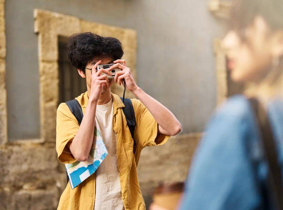 “出片式旅行”<strong></p>
<p>DOT行情</strong>，正在毁掉当代人的假期？