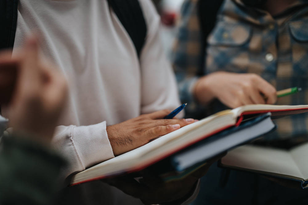 开学前接调岗电话<strong></p>
<p>波卡币行情</strong>，小学老师仓促教初中