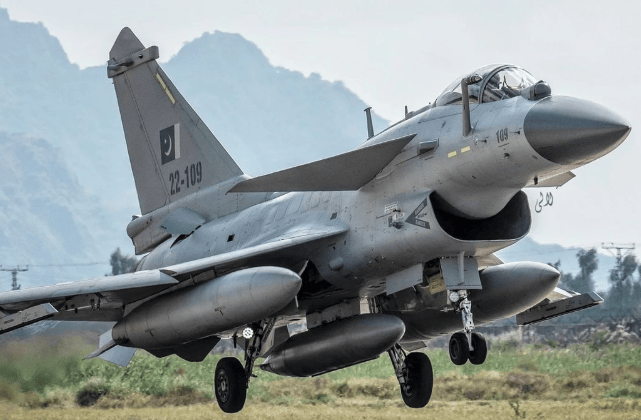 孟加拉国宣布<strong></p>
<p>币安币行情</strong>，计划斥资22亿美元买20架歼-10，印度迎来坏消息！