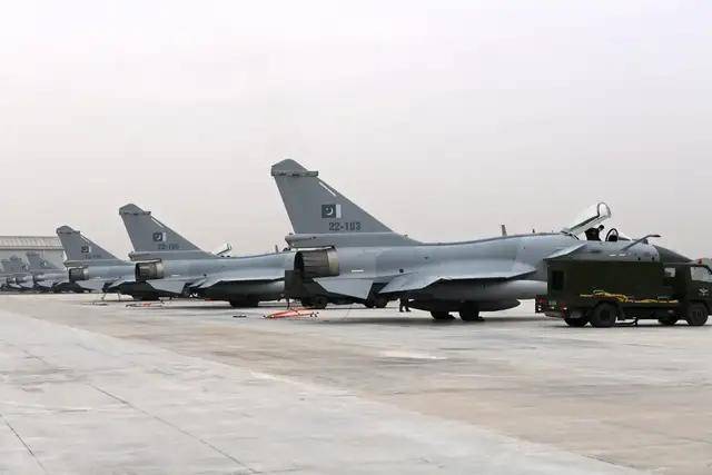 突然到来的惊喜<strong></p>
<p>币安币行情</strong>？孟加拉国表示要22亿美元购买20架歼-10CE？