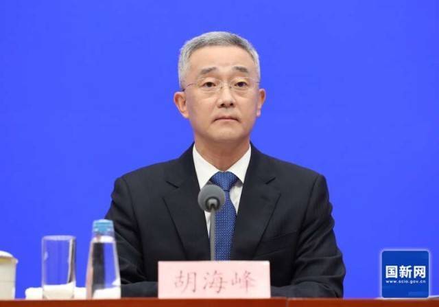 我国全面开展低保边缘家庭和刚性支出困难家庭认定，稳步提高救助保障水平