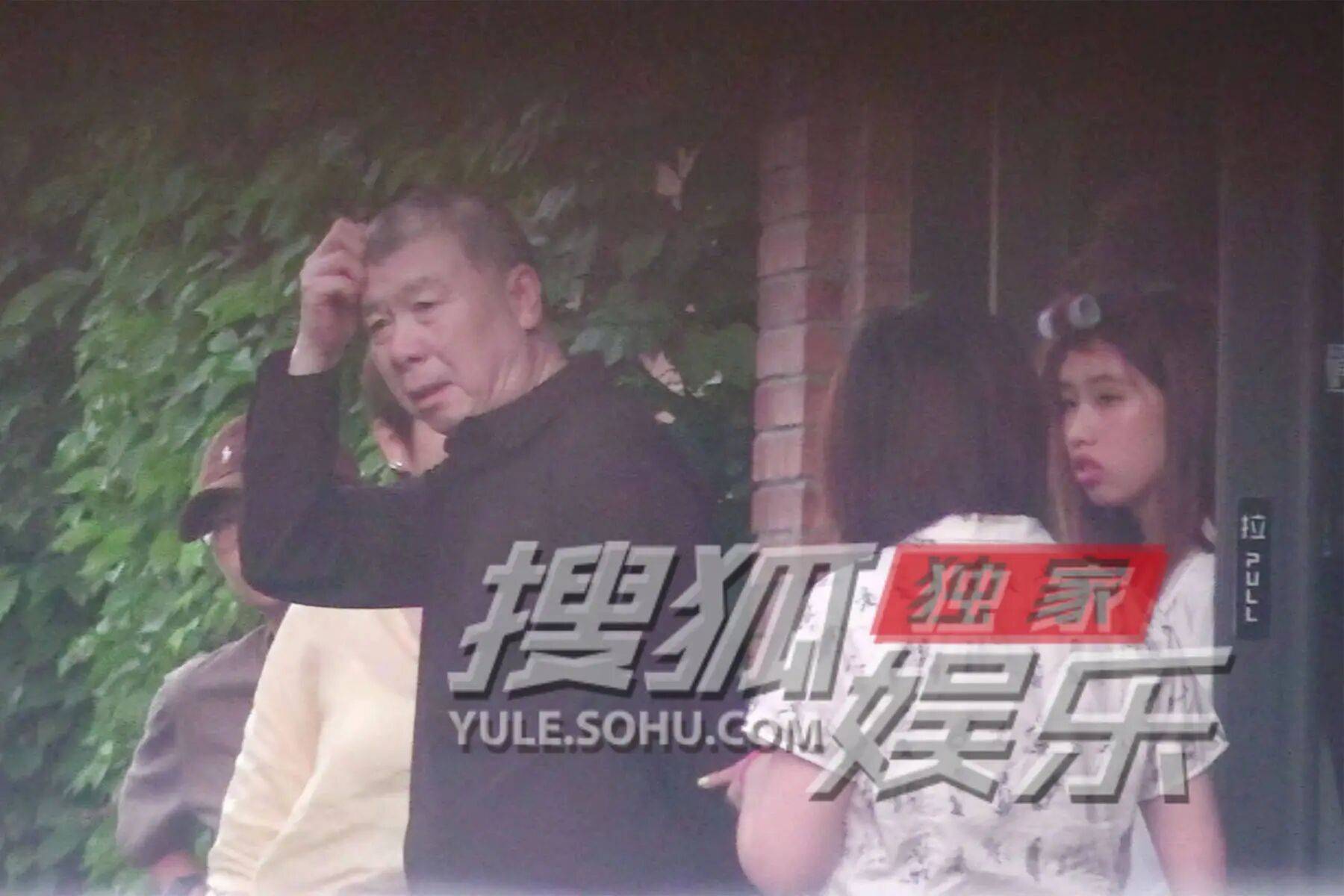 考古|冯小刚带女儿去陈思诚工作室！开个人账号还读影视专业<strong></p>
<p>币安币行情</strong>，她也要“女承父业”吗？