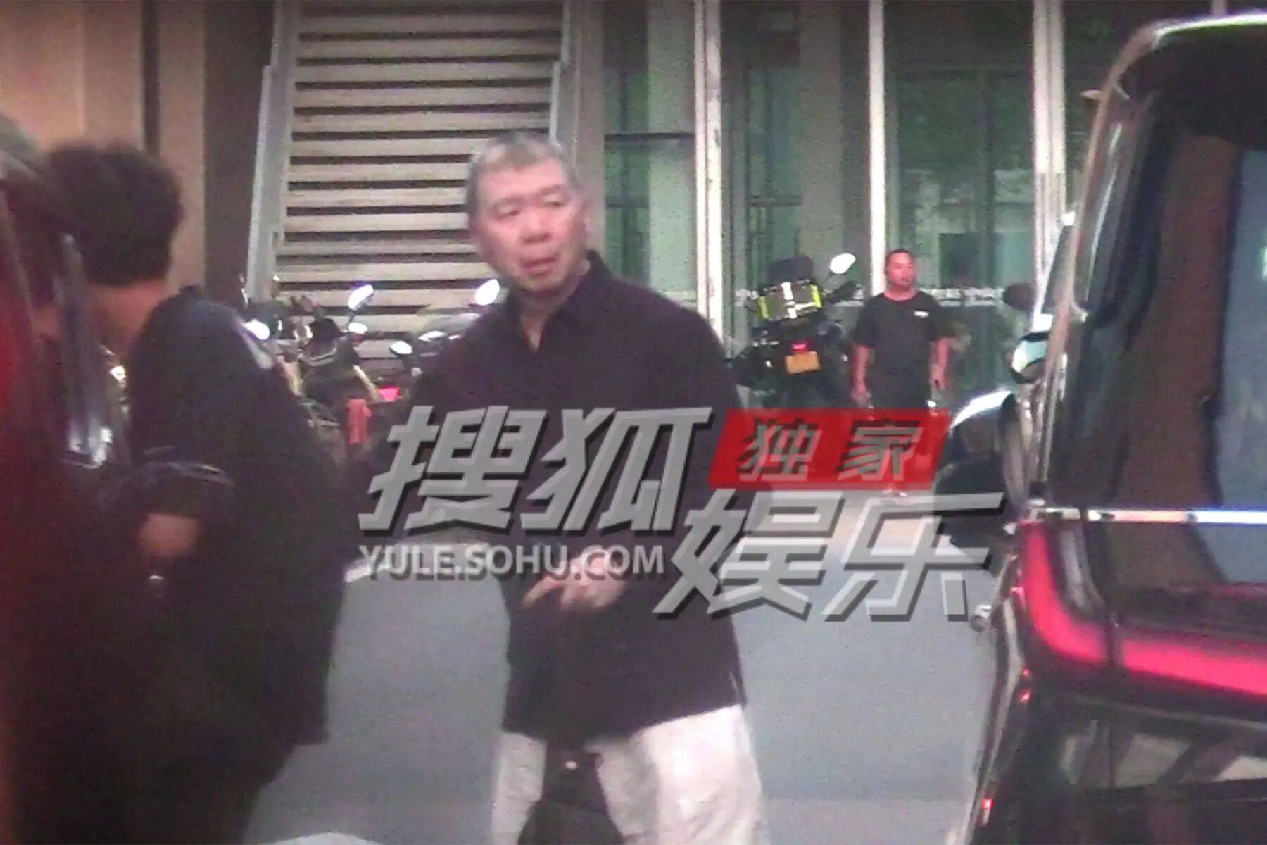 考古|冯小刚带女儿去陈思诚工作室！开个人账号还读影视专业<strong></p>
<p>币安币行情</strong>，她也要“女承父业”吗？