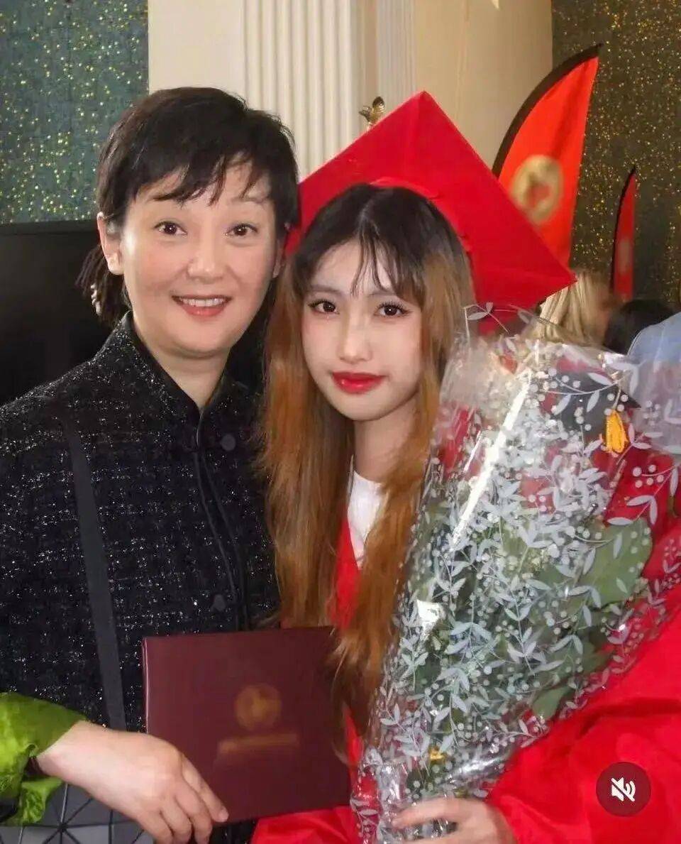 考古|冯小刚带女儿去陈思诚工作室！开个人账号还读影视专业<strong></p>
<p>币安币行情</strong>，她也要“女承父业”吗？