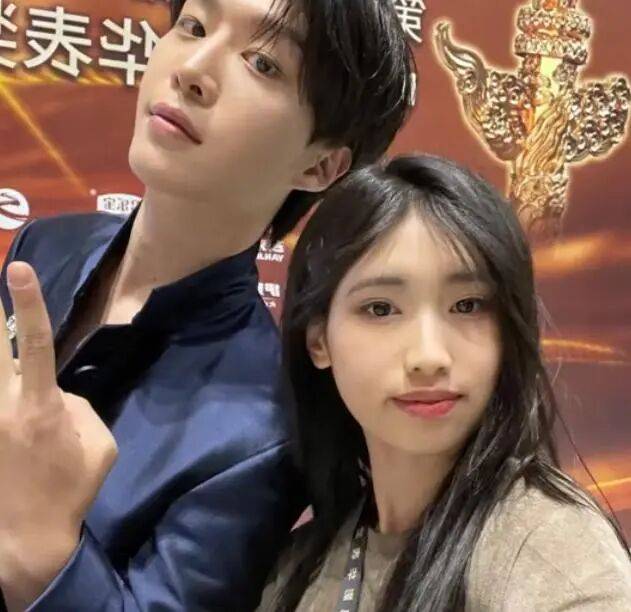 考古|冯小刚带女儿去陈思诚工作室！开个人账号还读影视专业<strong></p>
<p>币安币行情</strong>，她也要“女承父业”吗？