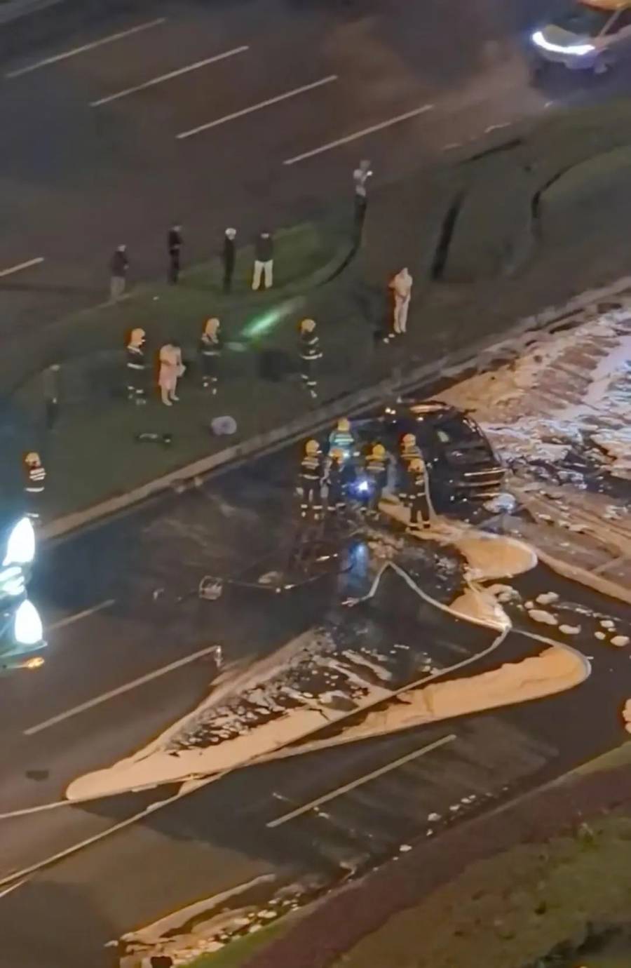 最新！成都SU7碰撞后燃烧司机死亡<strong></p>
<p>币安币行情</strong>，小米股价暴跌超8%！客服最新回应