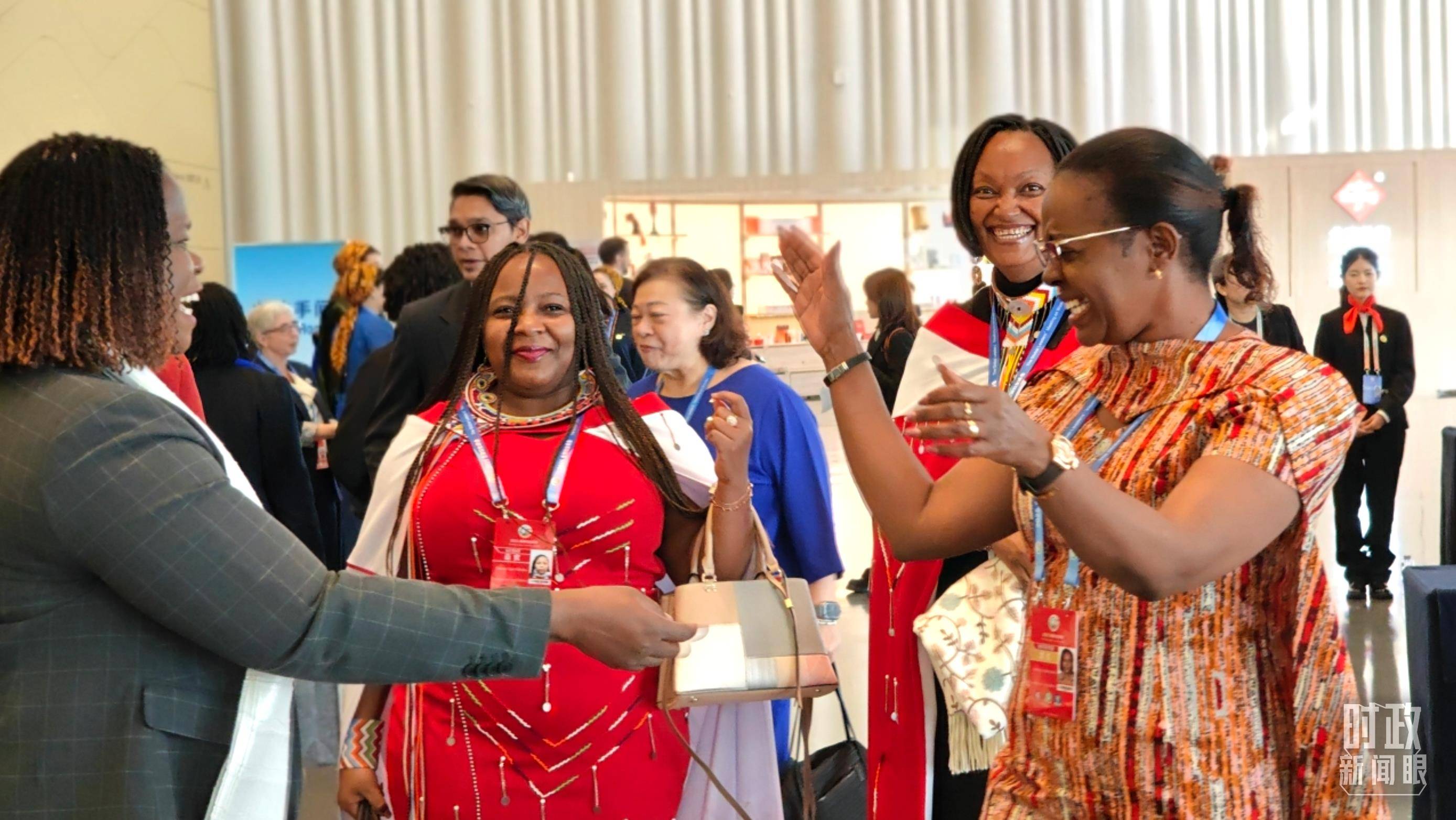 时政新闻眼丨这场聚焦“半边天”的全球峰会上<strong></p>
<p>币安币行情</strong>,习近平提出哪些新倡议新举措?