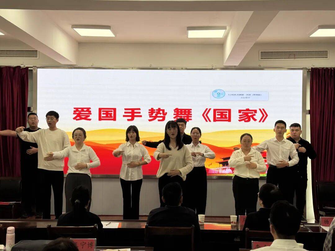 灵武市2025年乡科级干部进修班、中青年干部培训班圆满结业