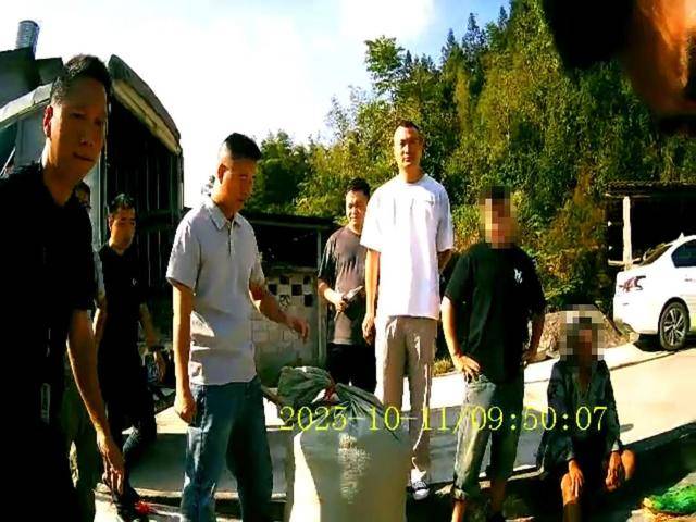 100斤玉米上秤秒变60斤？贵州一村民遭“鬼秤”骗粮！民警出手<strong></p>
<p>艾达币行情</strong>，5人被拘